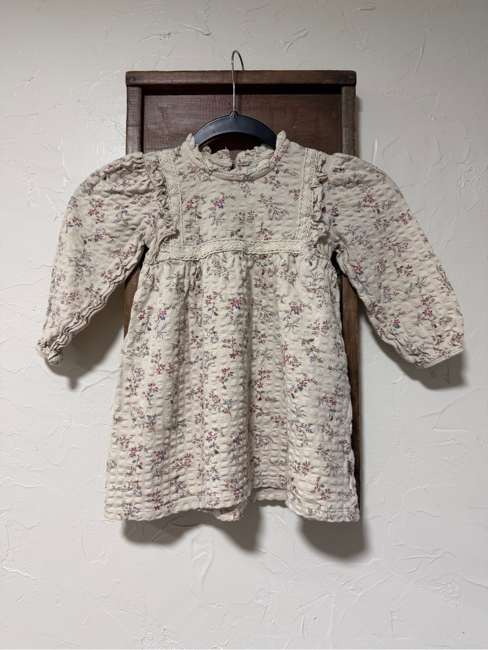 Cream Floral Quilted Long-Sleeve Dress for Girls